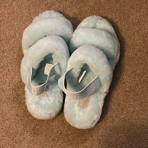 NWOT UGG Oh Yeah Blue Sheepskin Slides/Slippers